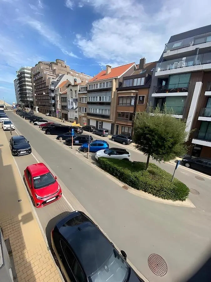 Appartement 1 Slaapkamer Logie Met Extra Zetelbed In Leefruimte Middelkerke