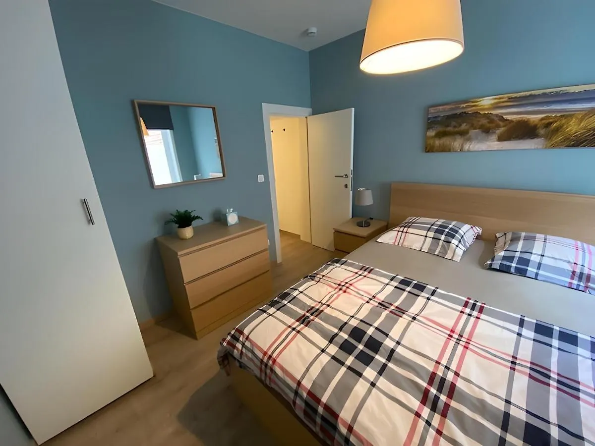 1 Slaapkamer Logie Met Extra Zetelbed In Leefruimte Middelkerke Belgium